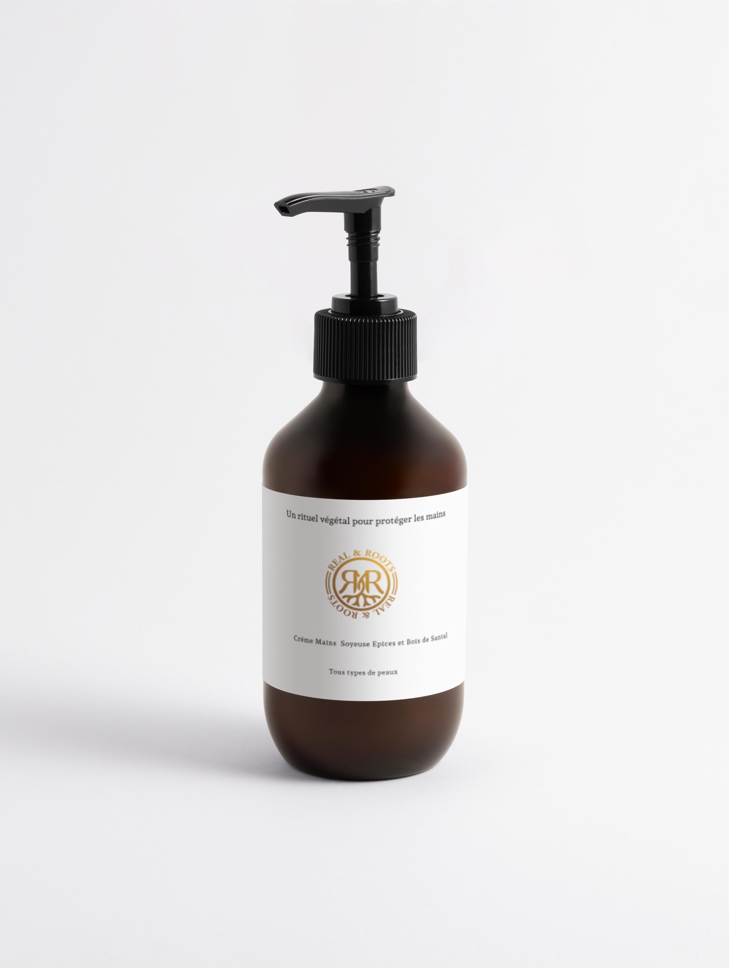 Crème pour les mains Silk Skin aux épices et bois de santal, incluse dans le Rituel Mains Real & Roots