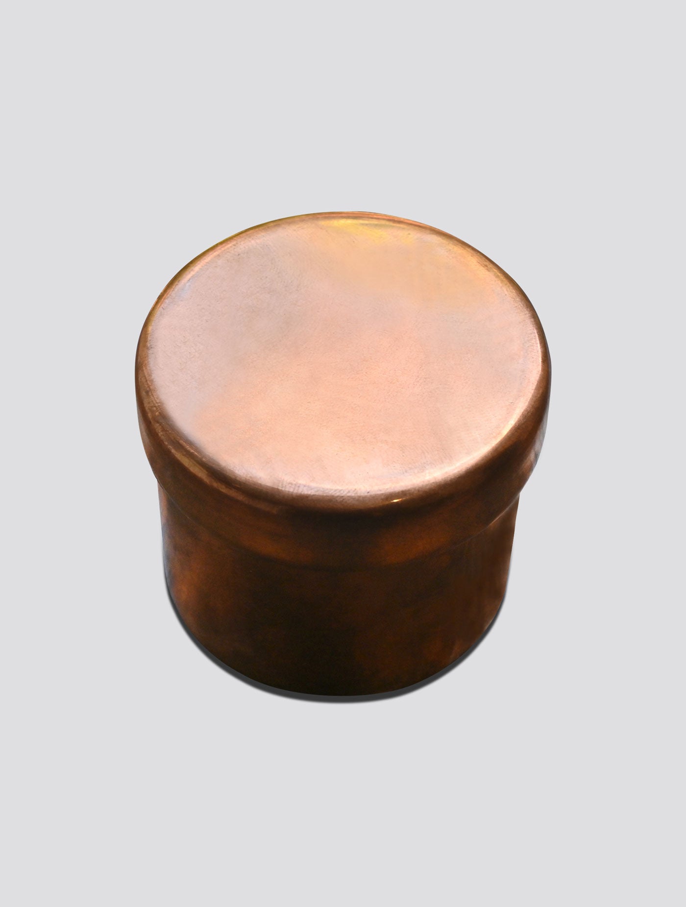 Closed copper pot